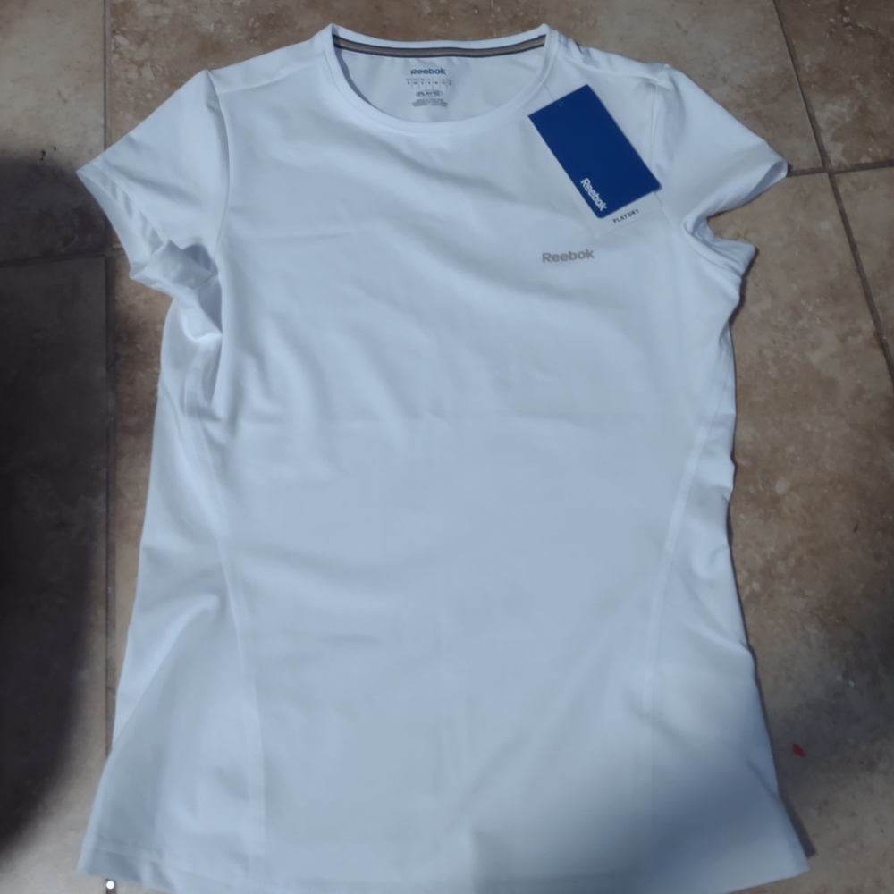 NWT Reebok Women's Classic Performance Top